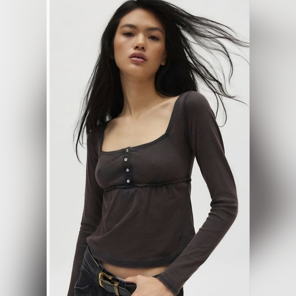 Urban Outfitters BDG Brittney Long Sleeve Babydoll Top in Black (Large)